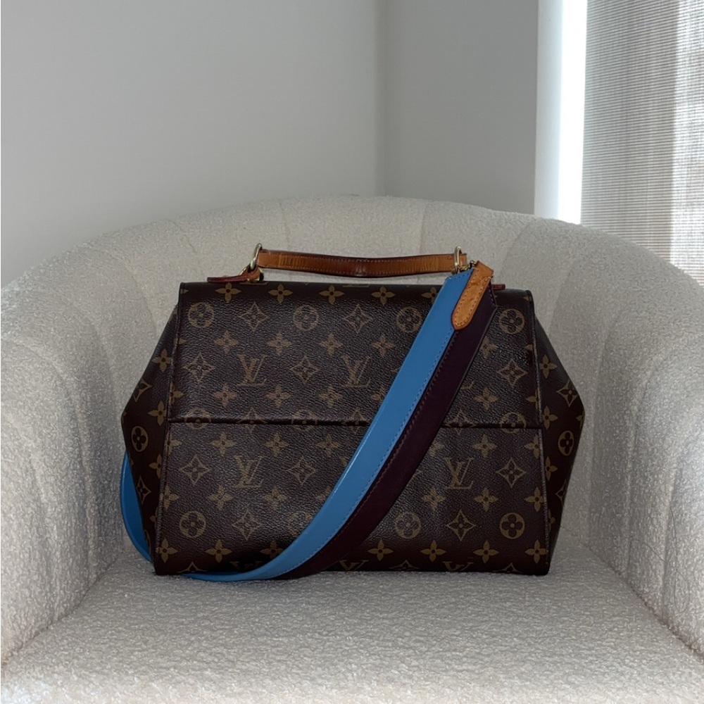 Louis Vuitton Monogram Cluny Bag